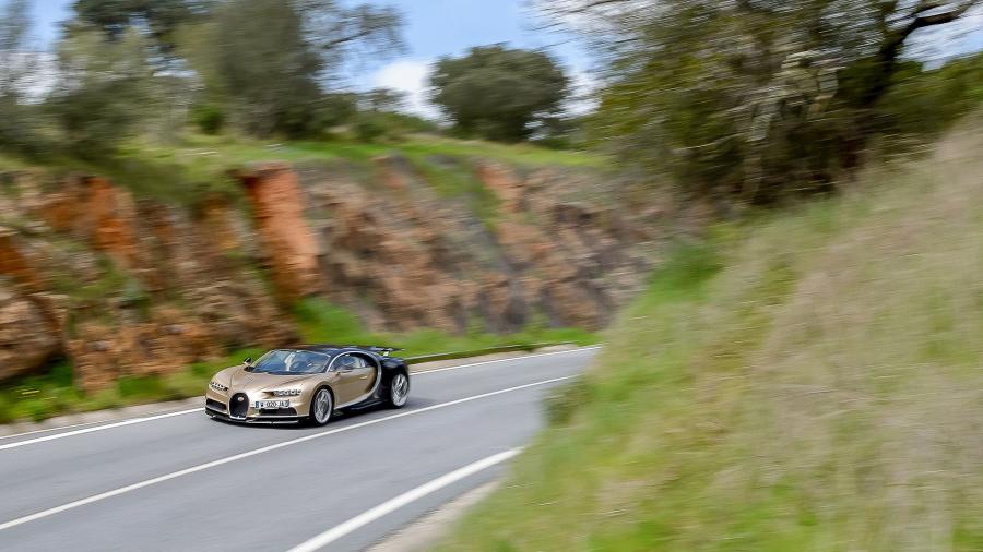  Bugatti Chiron 2017 года  (WW) (фото 13 из 67)